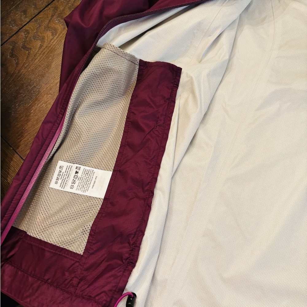 Eddie Bauer Cloud Cap Rain Jacket - image 6